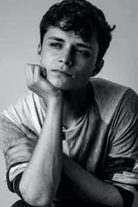 Lucas Jade Zumann