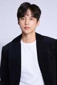 Yoon Sun-woo